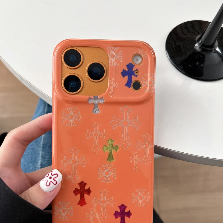 クロームハーツ カバー アイフォーン17 