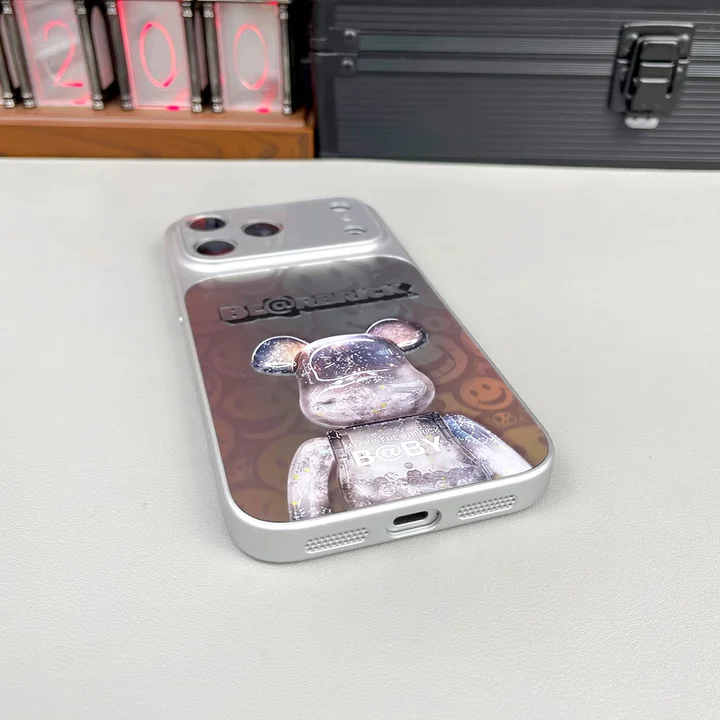 ハイブランド 携帯ケース iphone15 pro ベアブリック 