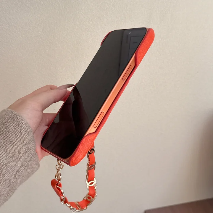 ブランド カバー アイフォン17