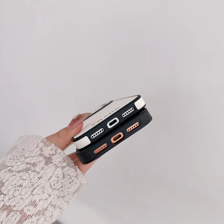 iphone17promax prada風 ケース 