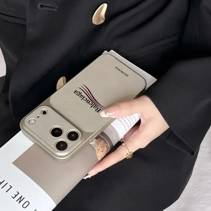 ハイブランド アイフォーン15 pro スマホケース