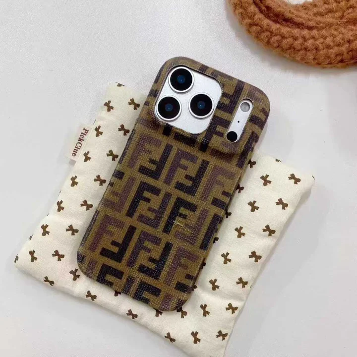 fendi フェンディ スマホケース アイフォン17pro max 