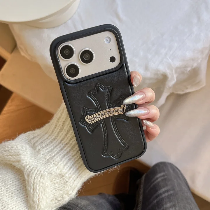 アイフォーン17プラス クロームハーツ カバー