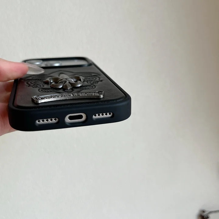 ハイブランド スマホケース アイフォーン17plus chrome hearts 