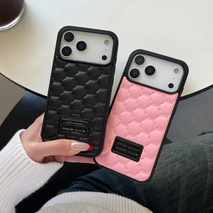 アイフォーン17pro 携帯ケース miumiu