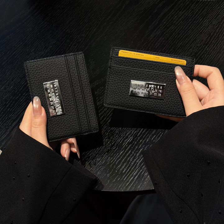 maison margiela アイホンiphone17plus スマホケース 