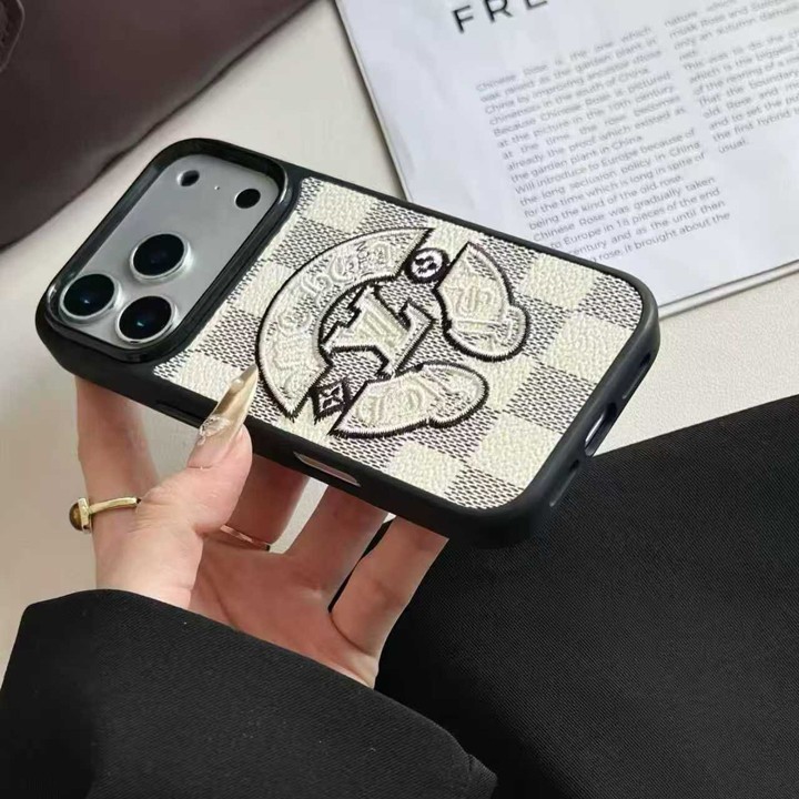 ブランド ケース iphone17pro max クロームハーツ 