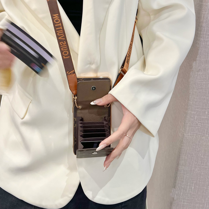 gucci風 カバー アイフォーンiphone17plus 