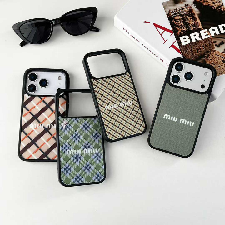 iphone17 miumiu風 カバー