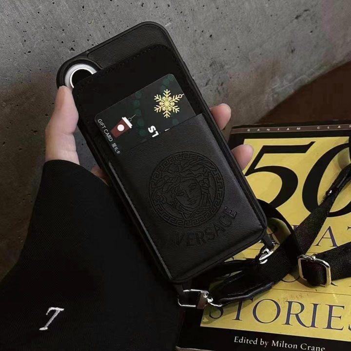 iphone17プラス ヴェルサーチ風 ケース