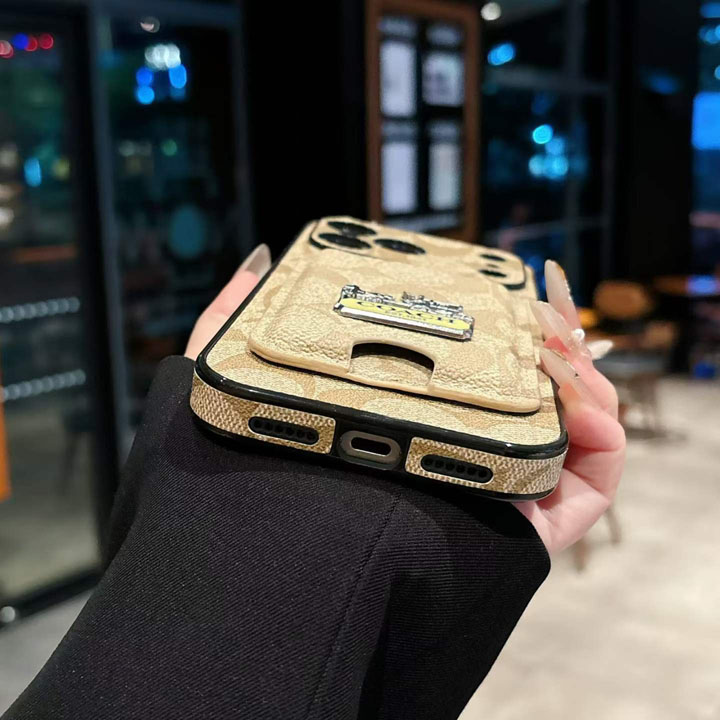 コーチ coach アイフォーン17