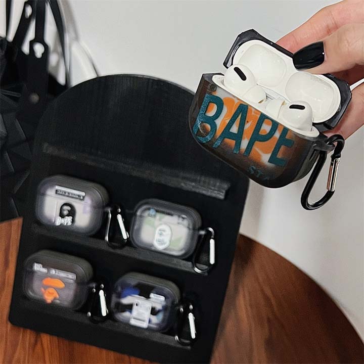 アイホン17 収納ケース ア・ベイシング・エイプ bape