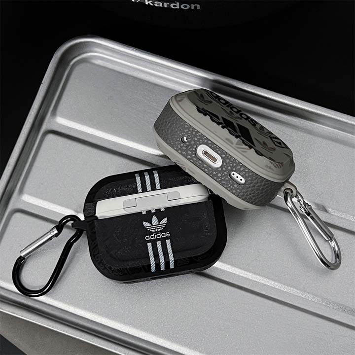 ブランド 収納ケース アイフォーン17プラス adidas風
