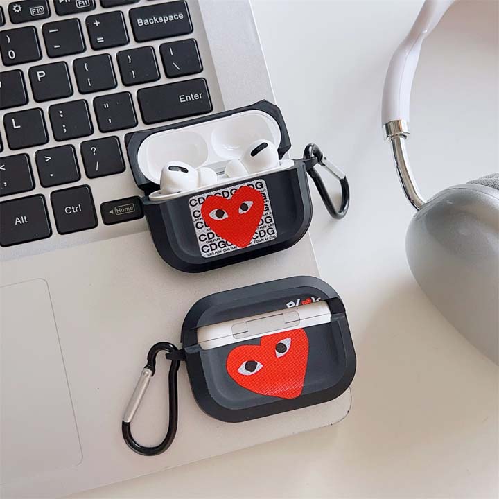 comme des garçons風 iphoneiphone17プラス カバー
