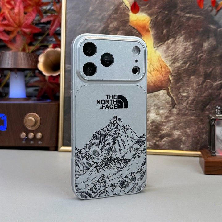 アイフォンiphone17プラス ザ・ノース・フェイス風 携帯ケース 