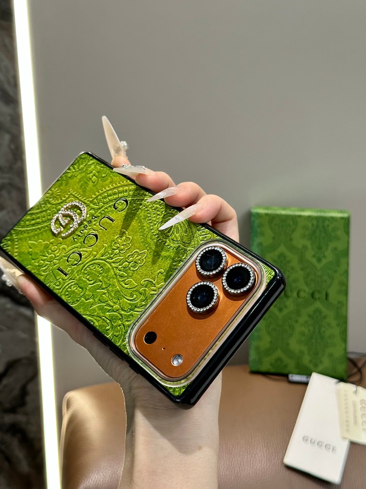 ブランド カバー アイフォーンiphone17プロ 