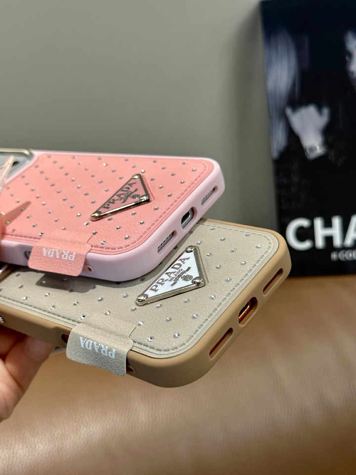 ハイブランド ケース アイホンiphone17 prada プラダ 