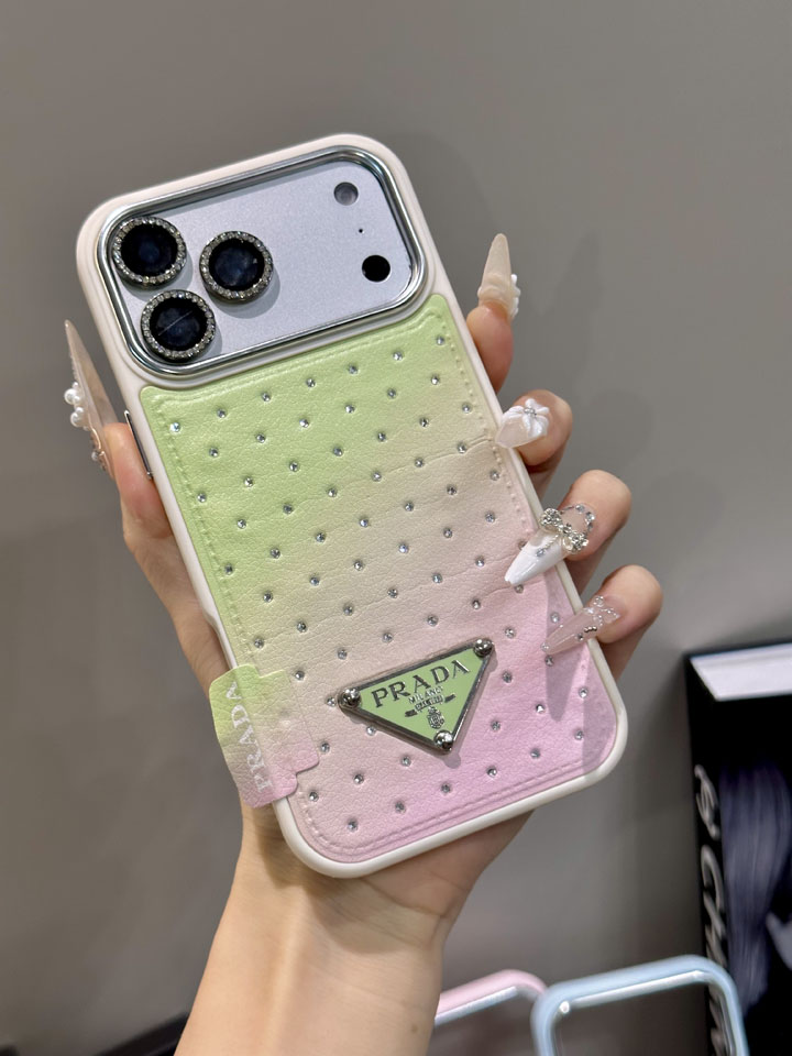 プラダ風 スマホケース アイフォン17plus