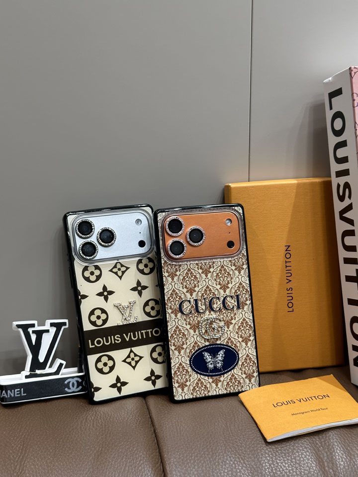 アイフォーン18プロ max グッチ風 スマホケース