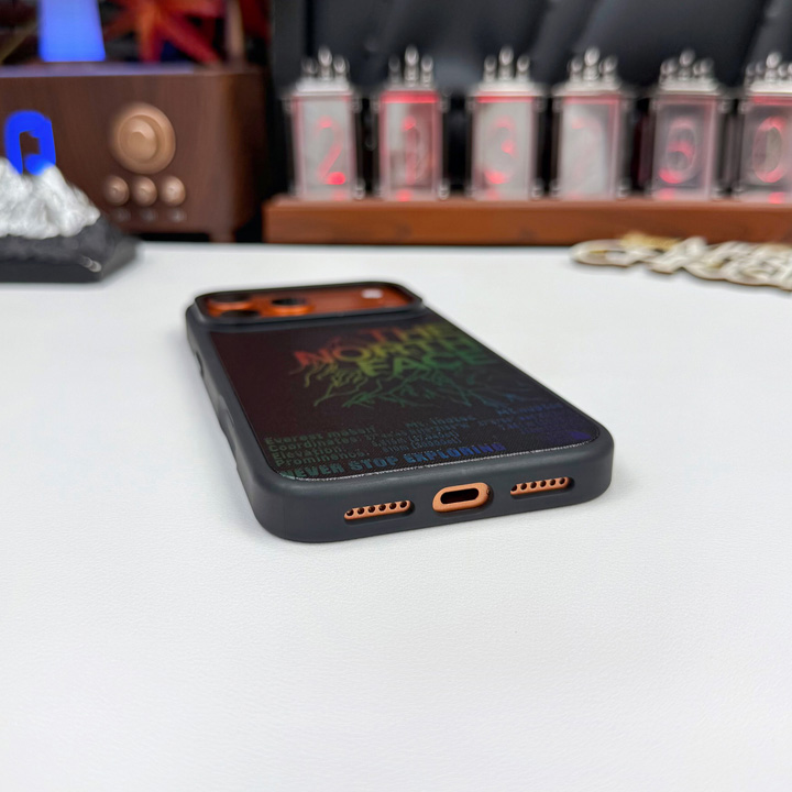 ブランド カバー iphone17