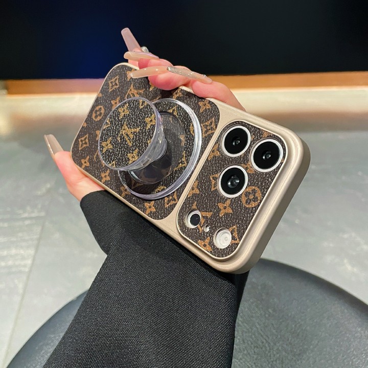 ブランド アイフォン17プラス カバー