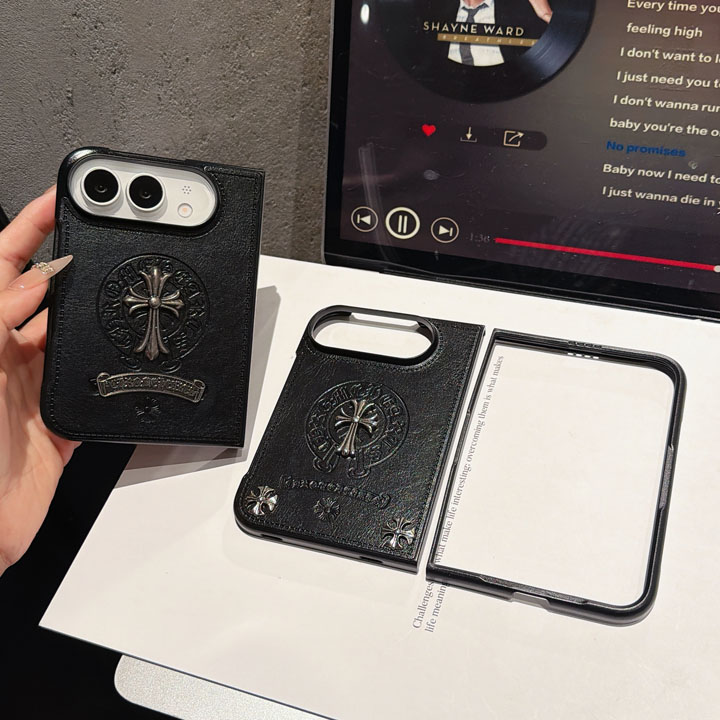 アイフォン18 chrome hearts クロームハーツ スマホケース