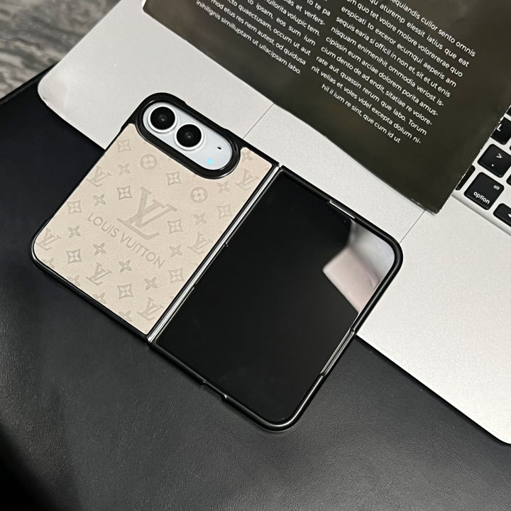 ハイブランド カバー アイフォーンiphone18promax ルイヴィトン