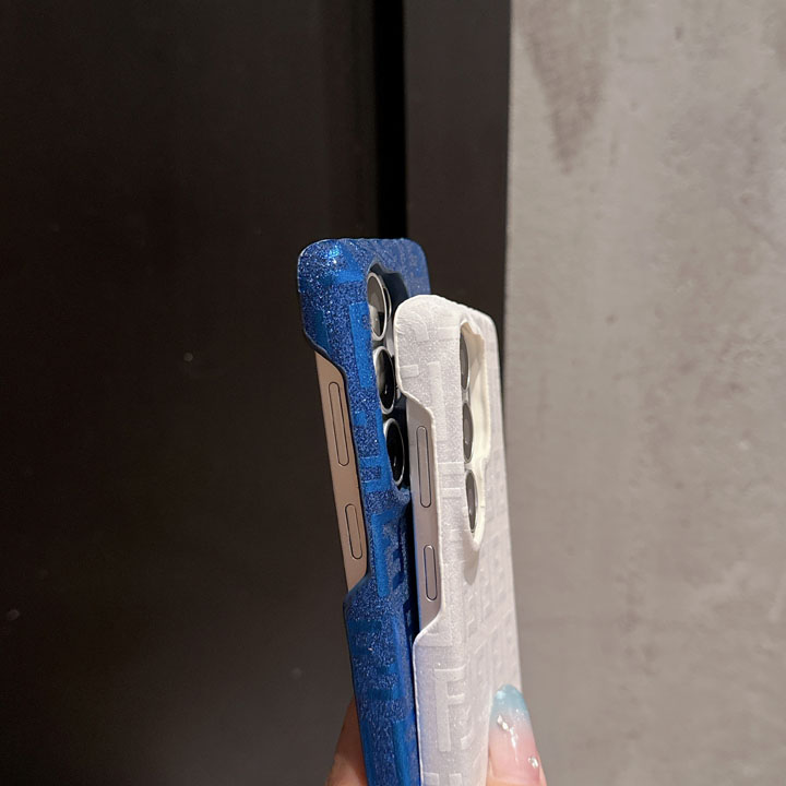 iphone18プロ フェンディ fendi 携帯ケース