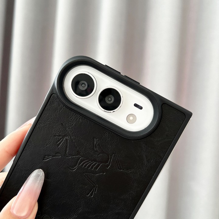 アークテリクス iphone18pro max 携帯ケース