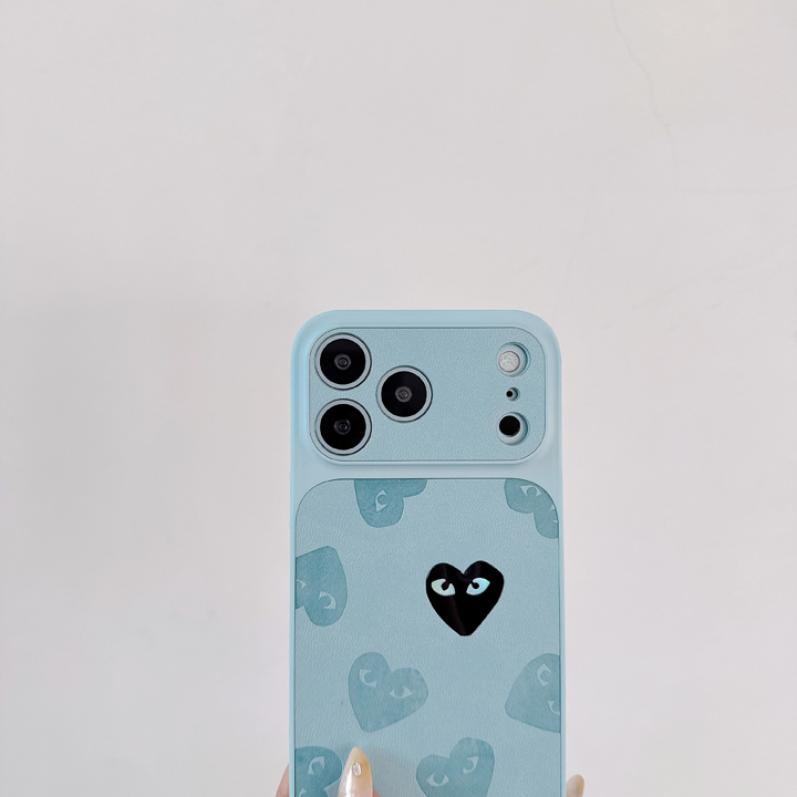 ブランド ケース iphone18プロ max コムデギャルソン comme des garçons