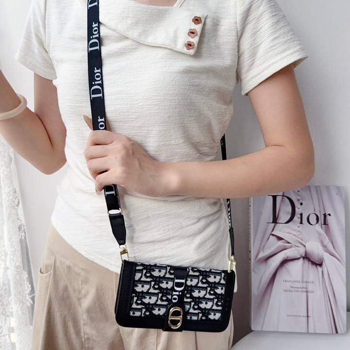 アイフォーンiphone18promax ケース ディオール dior